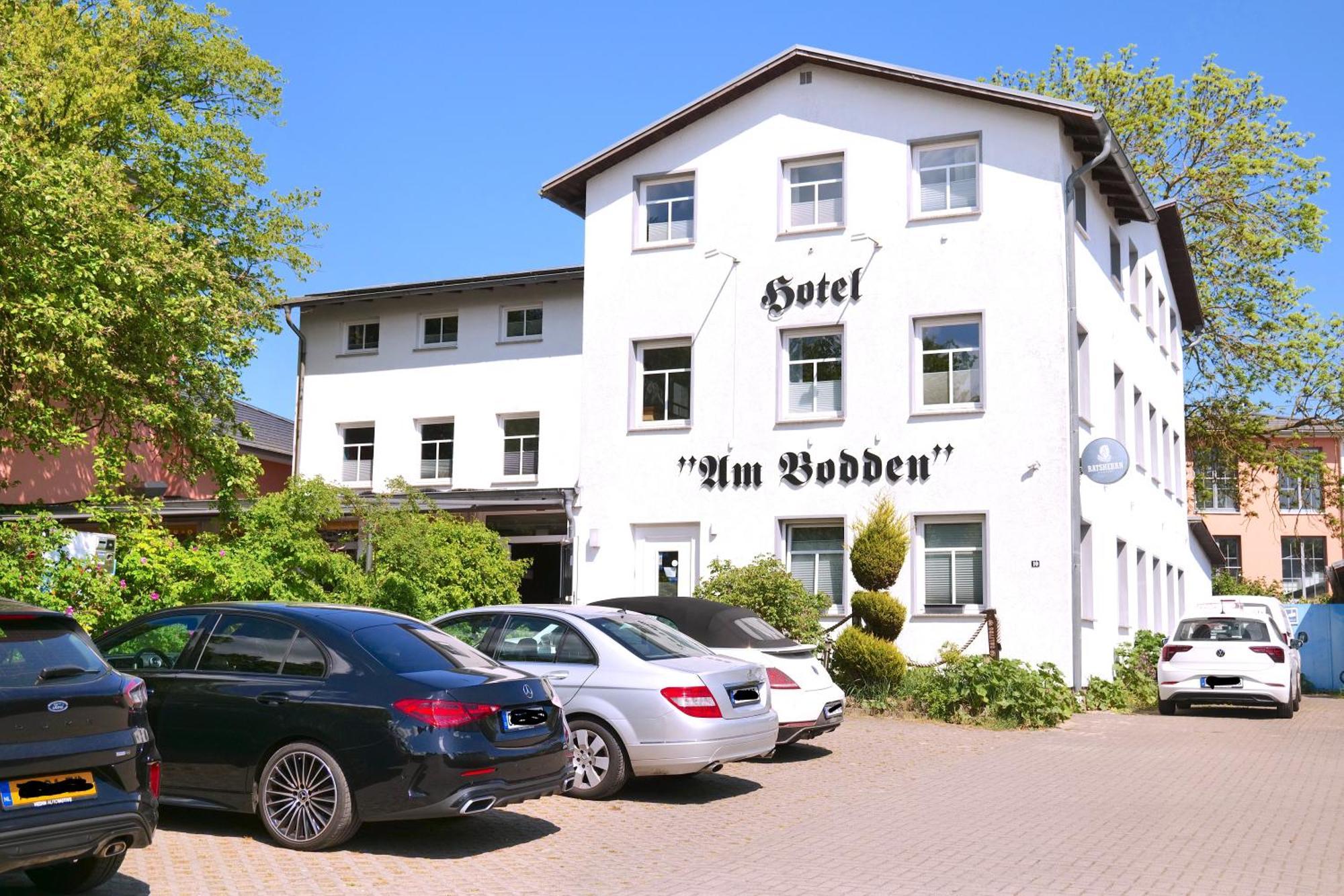 Hotel & Restaurant Am Bodden Putbus Dış mekan fotoğraf