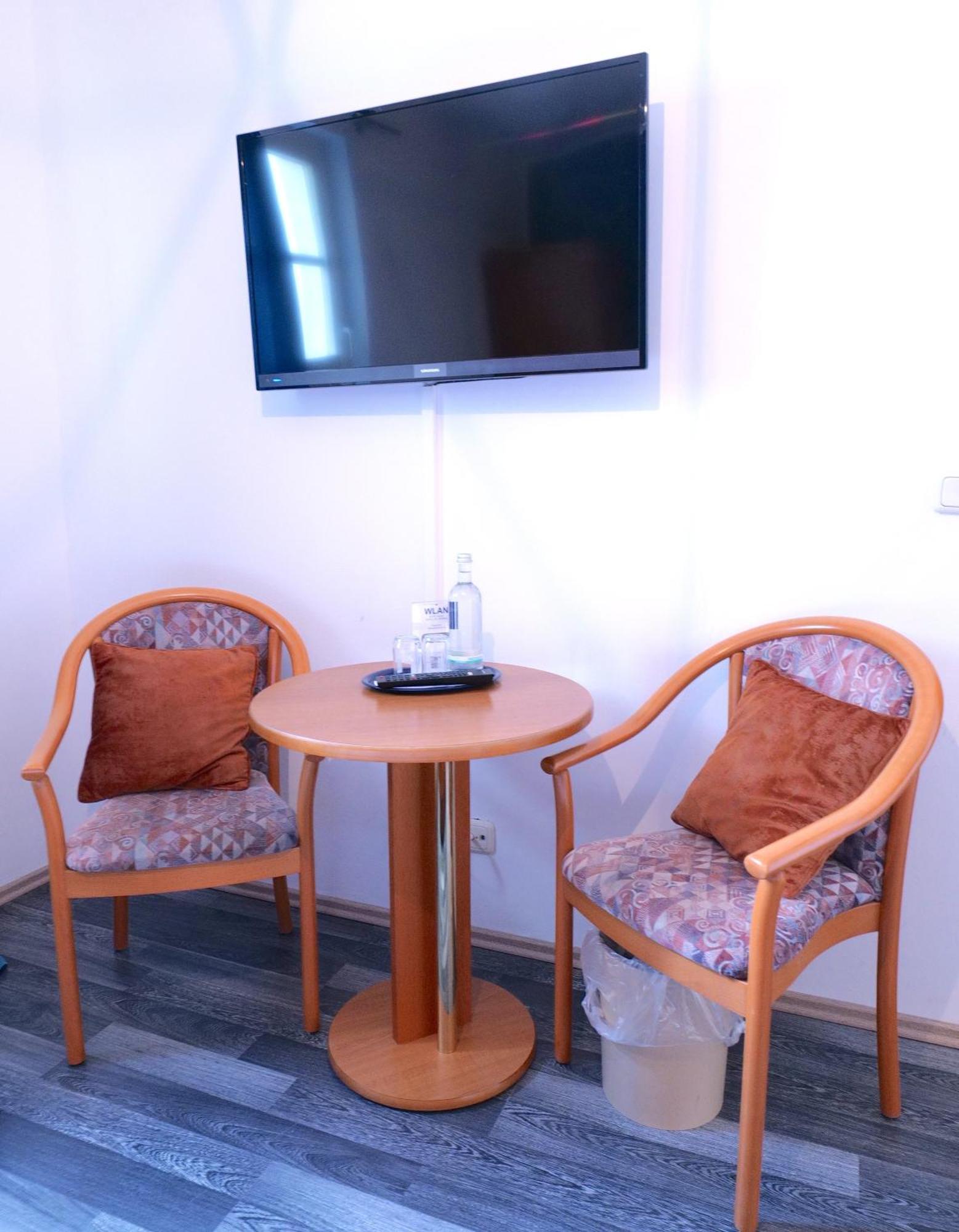 Hotel & Restaurant Am Bodden Putbus Dış mekan fotoğraf