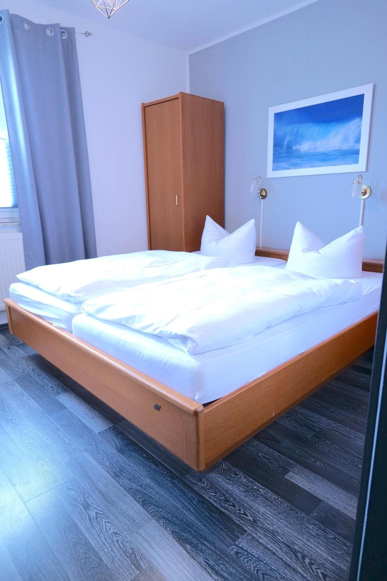 Hotel & Restaurant Am Bodden Putbus Dış mekan fotoğraf