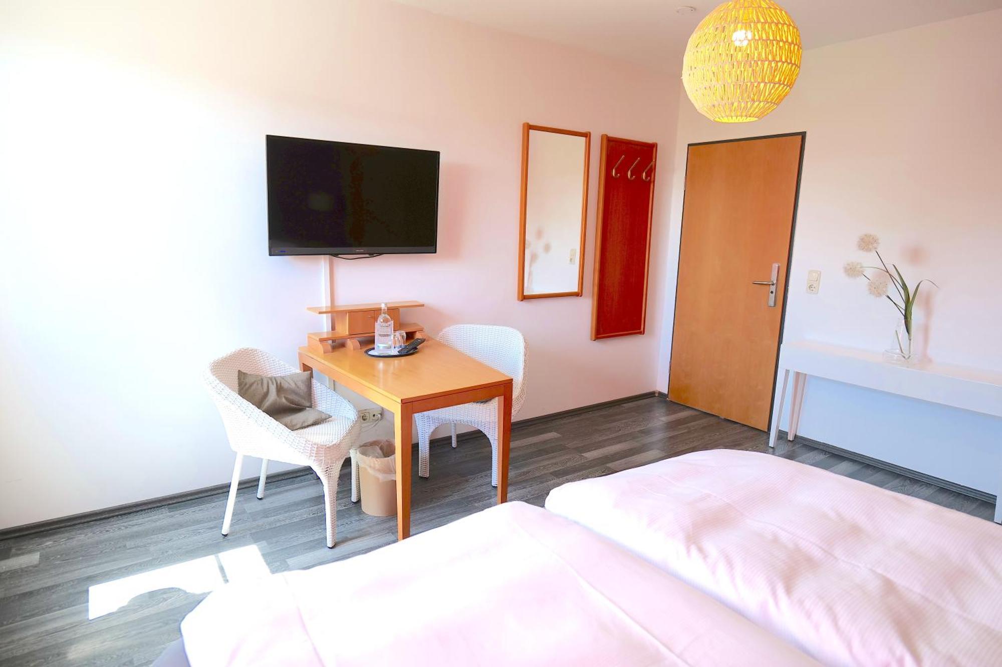 Hotel & Restaurant Am Bodden Putbus Dış mekan fotoğraf